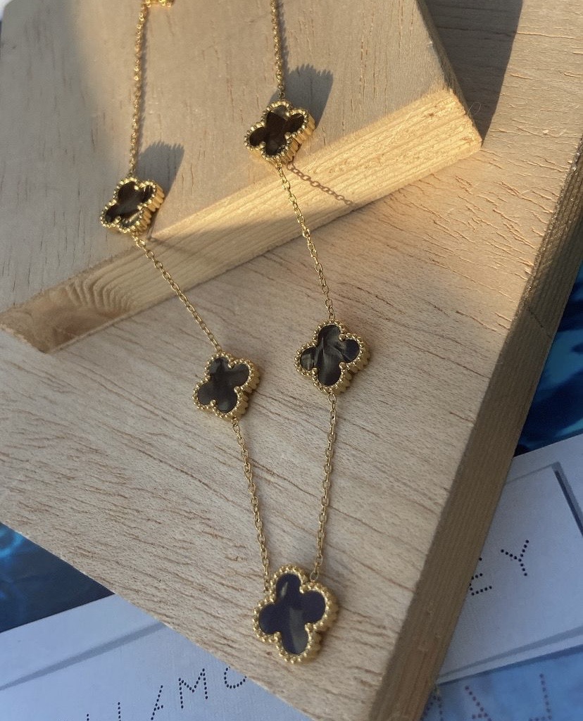 Oak Van Cleef Necklace