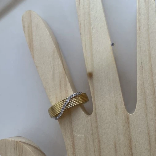 Wave Zircon Ring