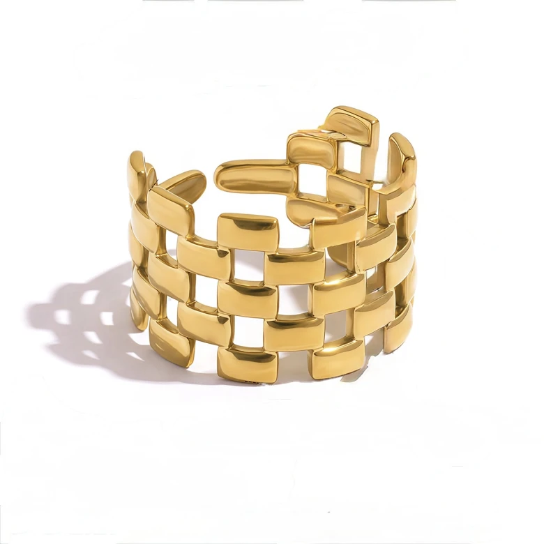 Retro Ring