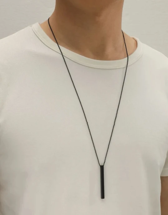 Black Pillar Necklace